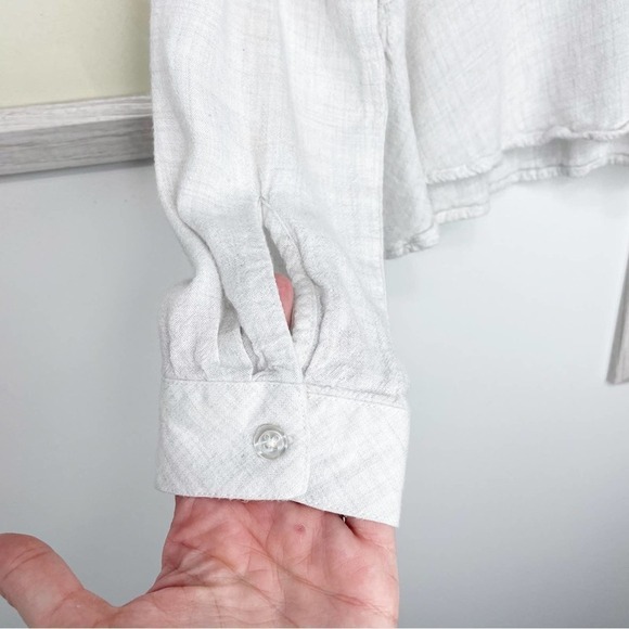 CLOTH & Stone Back Button Long Sleeve Peplum Top Size Extra Small - Picture 5 of 10